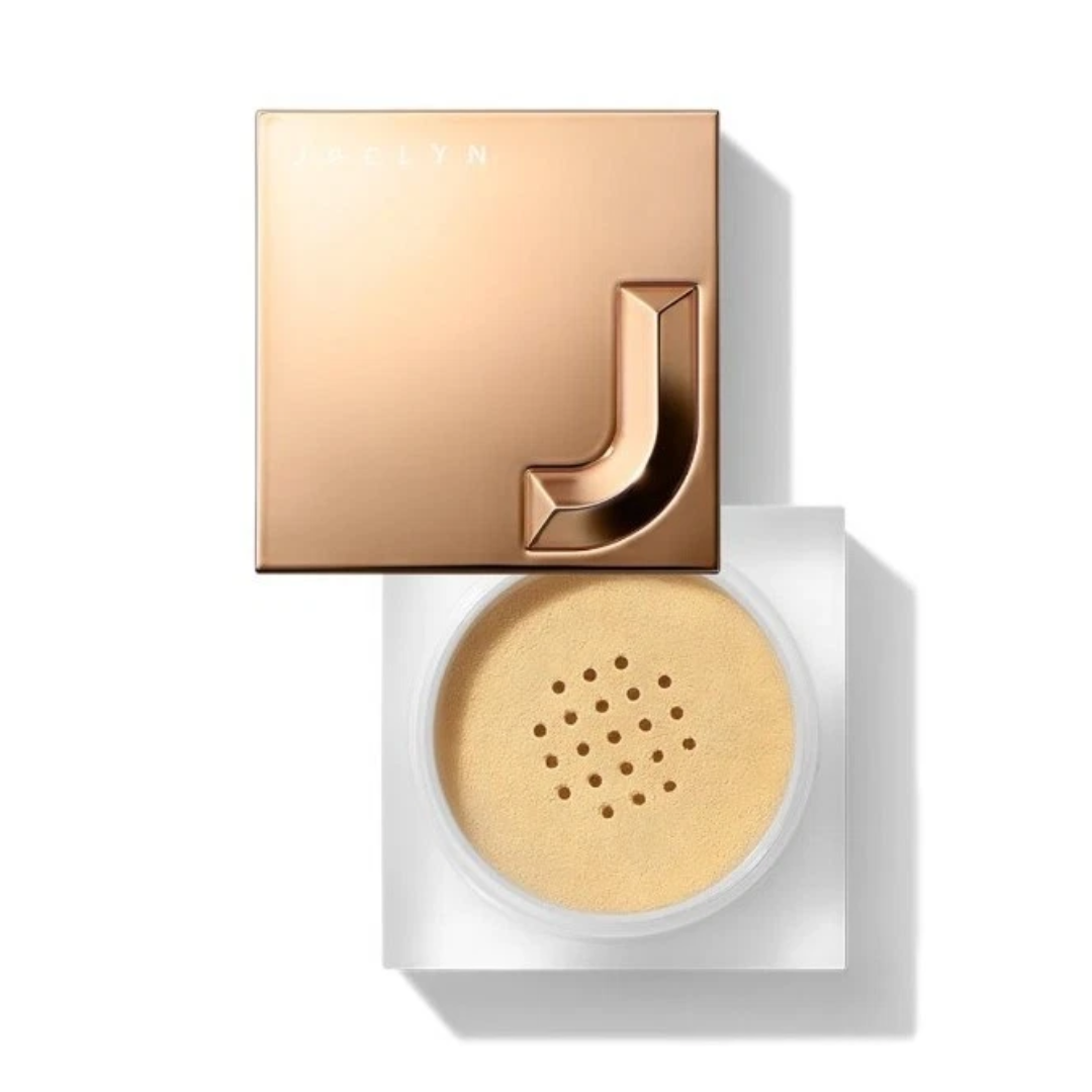 Jaclyn_Cosmetics_Luminous_Powder_Dew_me